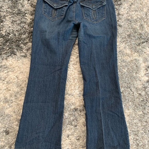 Salt Works Med Rise Bootcut Jeans Size 8P - Picture 7 of 17